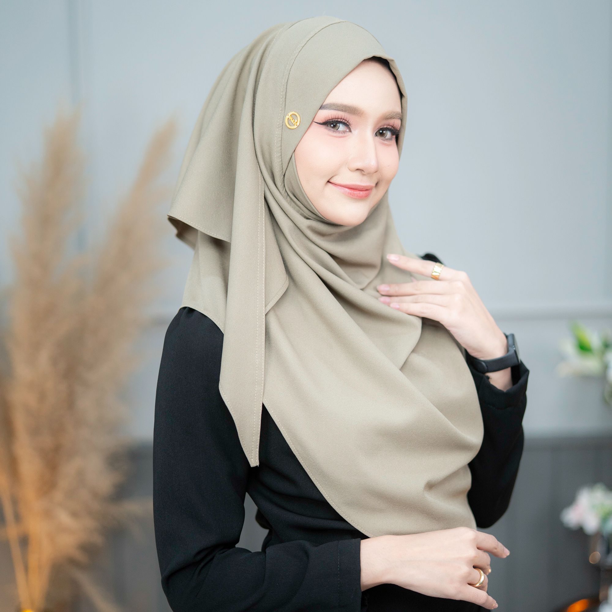 ผ้าคลุมฮิญาบแบบสวมสำเร็จ ใส่แล้วกรอบหน้าสวย ให้ฟิวผ้าพัน งานเน